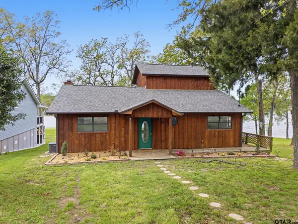 7296 E Panorama Dr, Frankston, TX 75763