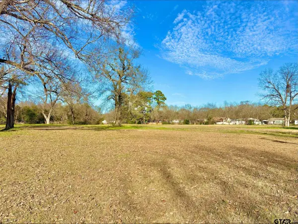 400 HILL AVE, Pittsburg, TX 75686