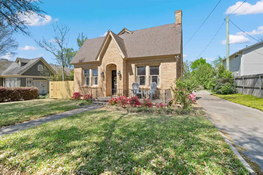 315 Mockingbird Ln., Tyler, TX 75701 - #2