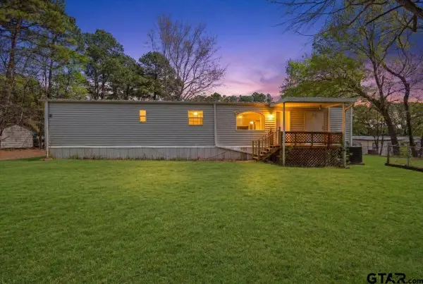 18607 C R 498, Lindale, TX 75771