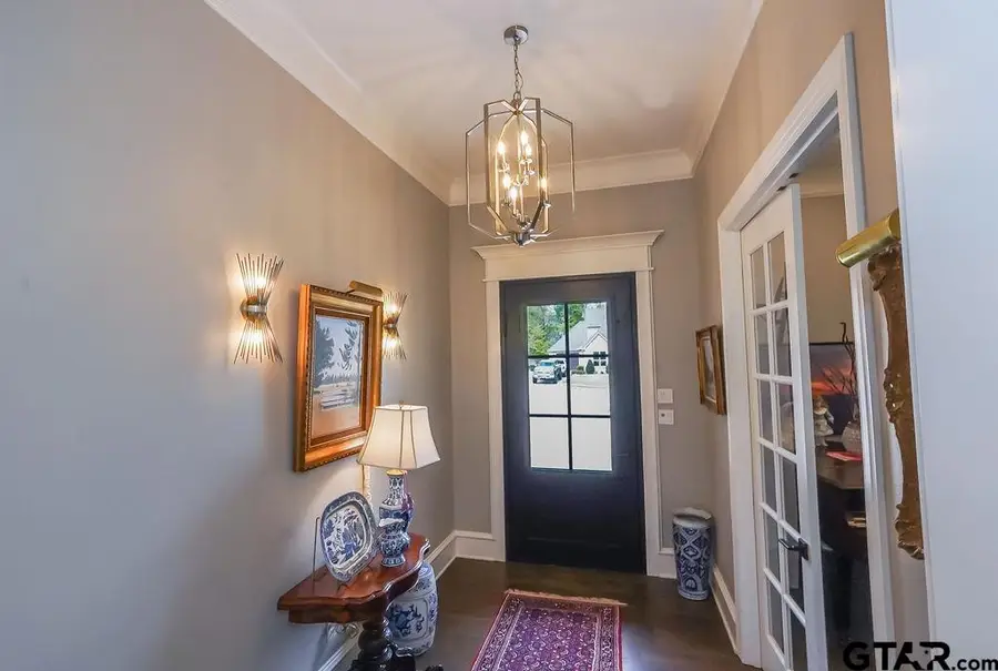 7521 Northlake Dr., Tyler, TX 75703 - #3