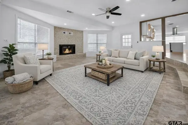 109 Maxine St, Mineola, TX 75773