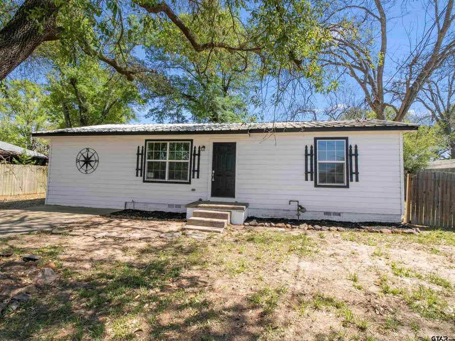 712 Reagan St, Frankston, TX 75763 - #3
