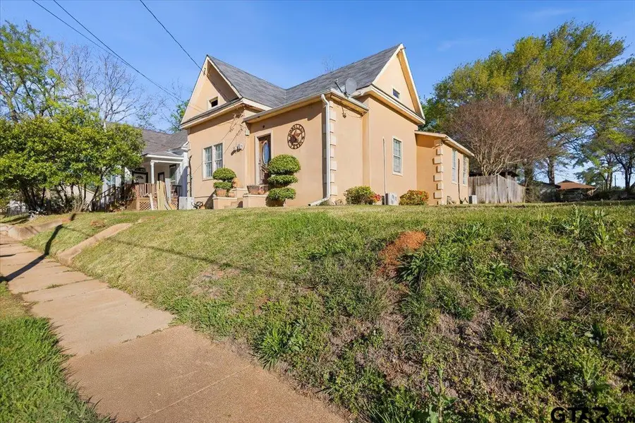 510 E Bow St, Tyler, TX 75702 - #3