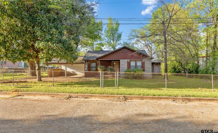 803 W Noble, Troup, TX 75789 - #3