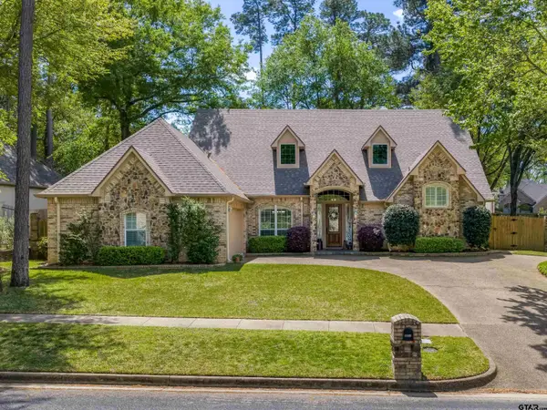 1137 Ashwood Dr, Tyler, TX 75703