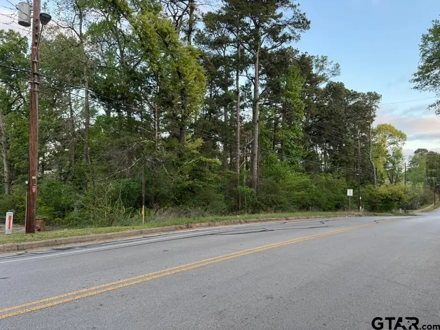 2701 Donnybrook Ave, Tyler, TX 75701 - #2