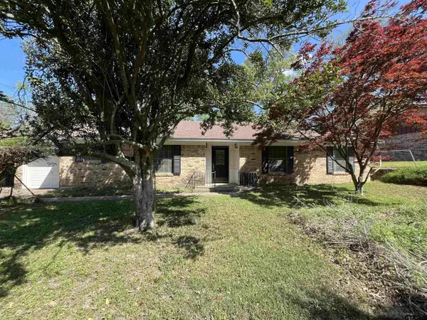 2608 Shenandoah Dr, Tyler, TX 75701