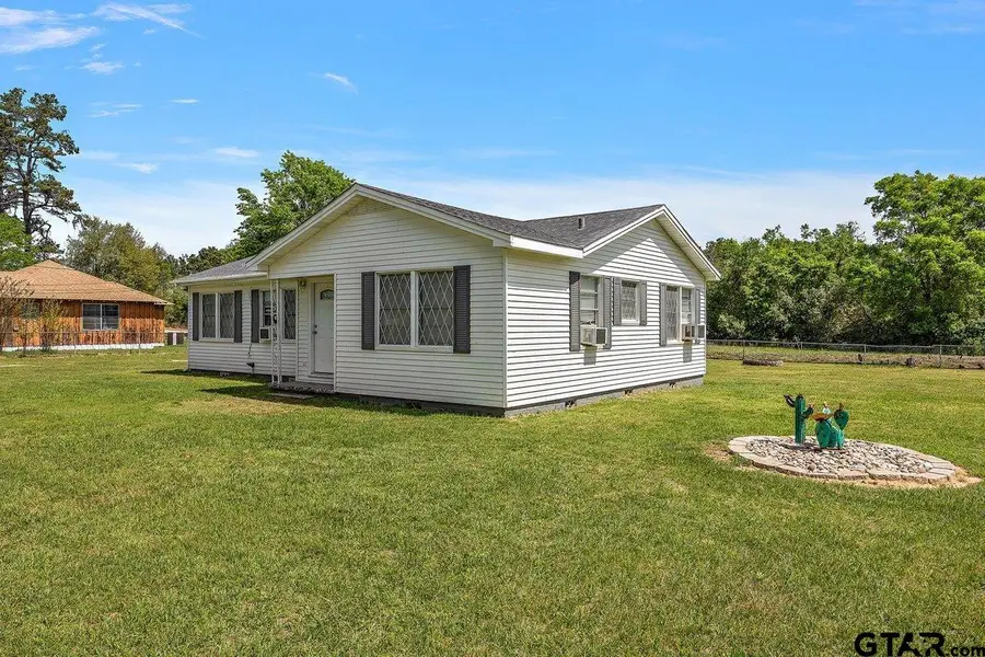 279 Fairview St, Rusk, TX 75785 - #3