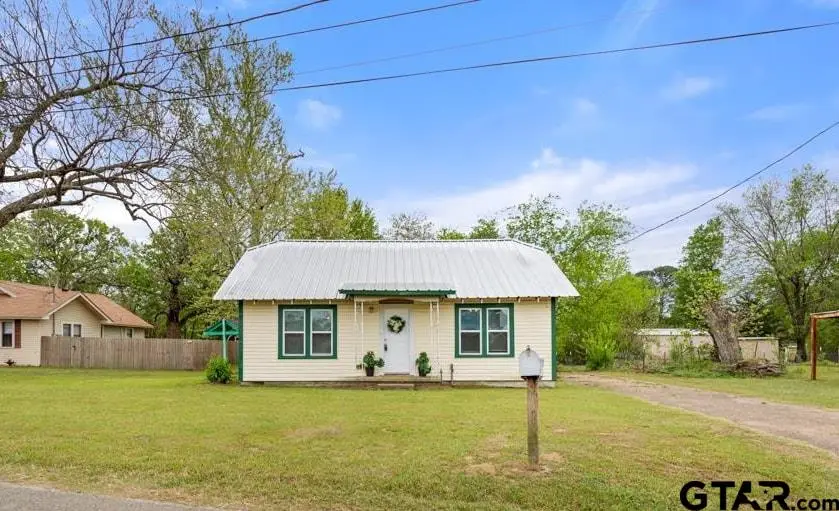 407 W Carnegie, Winnsboro, TX 75494 - #1