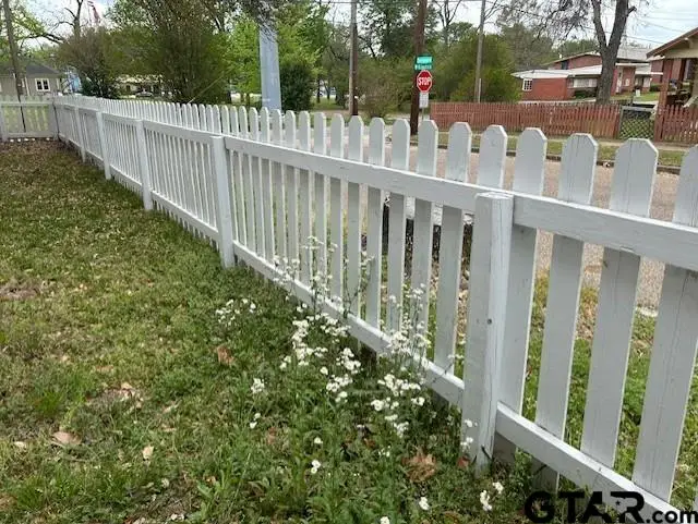 330 W KILPATRICK, Mineola, TX 75773 - #2