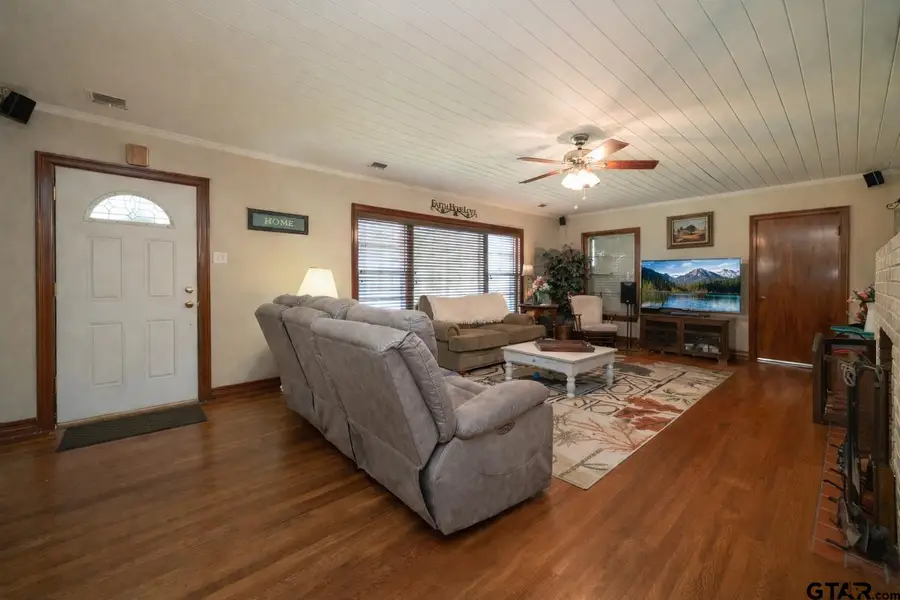 524 Florey, Kilgore, TX 75662 - #3