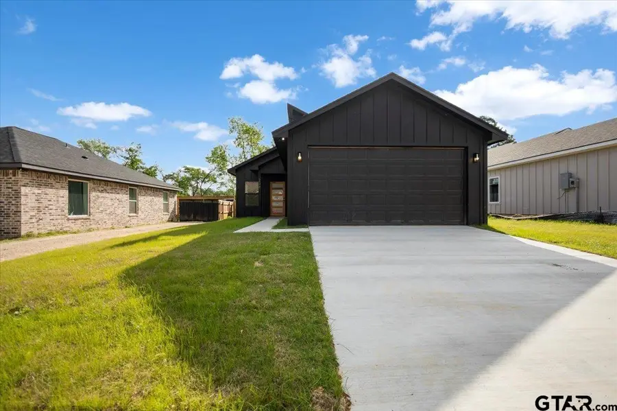 228 S Fenton Ave., Tyler, TX 75702 - #2