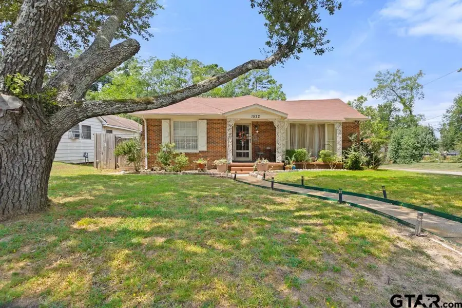 1522 N Moore Ave, Tyler, TX 75702 - #2