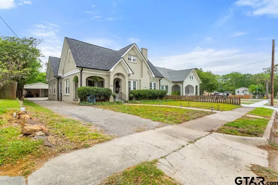 707 S. Palace Ave., Tyler, TX 75701 - #2
