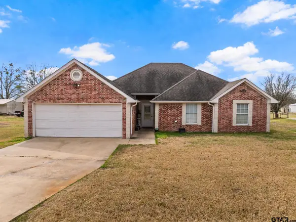 2927 Old Paris Road, Mt Pleasant, TX 75455
