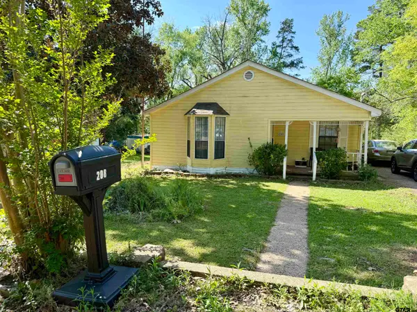 208 E Washington, Overton, TX 75684