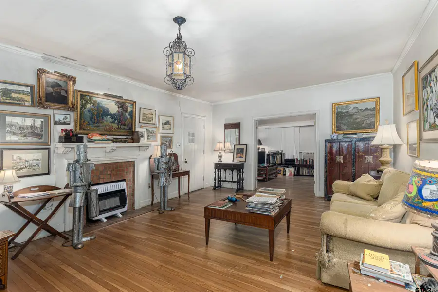 702 E North St, Kilgore, TX 75662 - #2