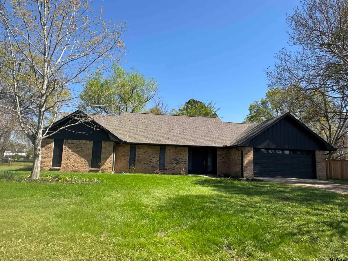 680 Woodbine Dr., Hawkins, TX 75765 - #1