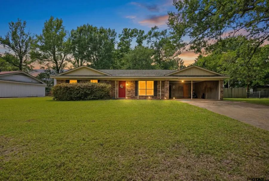 607 Beverly Drive, Carthage, TX 75633 - #2