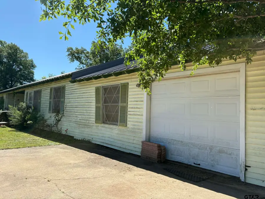 114 Ash, Mount Pleasant, TX 75456 - #2