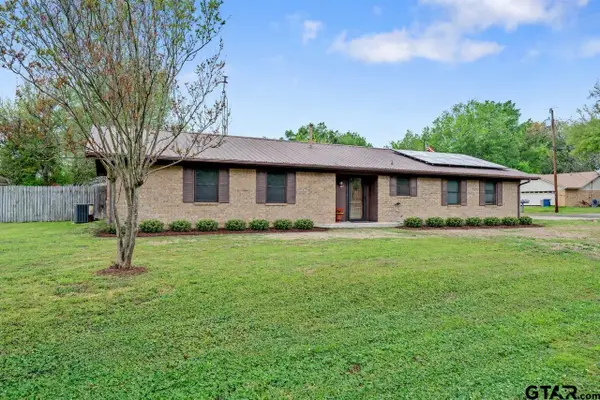 427 Dogwood Lane, Chandler, TX 75758