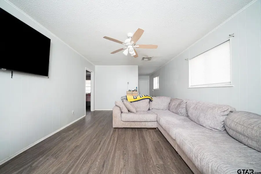 603 Waggoner St, Longview, TX 75604 - #2