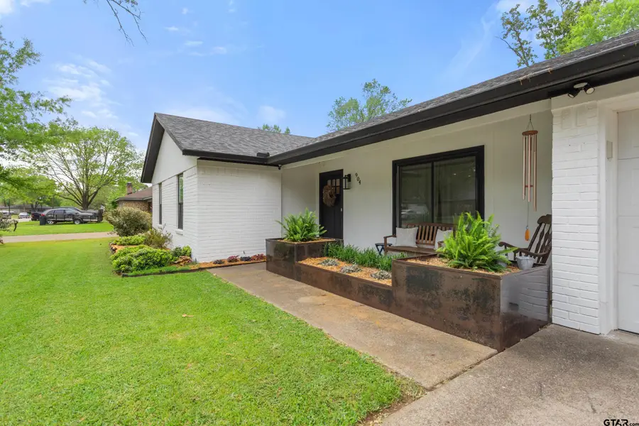 904 Peggy Drive, Whitehouse, TX 75791 - #2