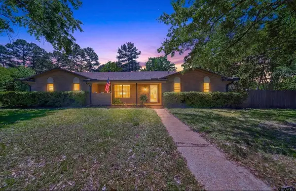 1009 Caprice Dr., Grand Saline, TX 75140