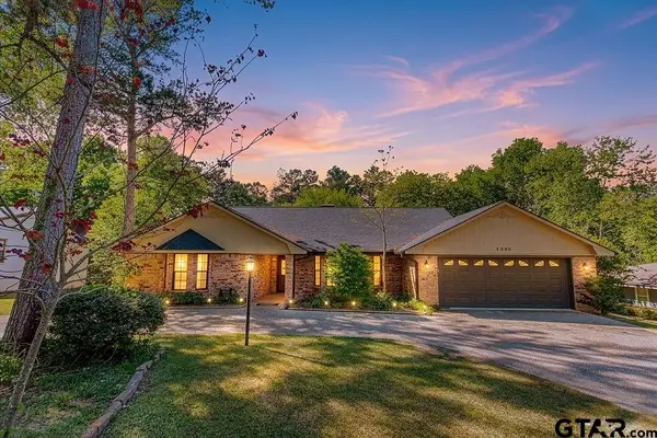 1208 Hilltop Run, Hideaway, TX 75771
