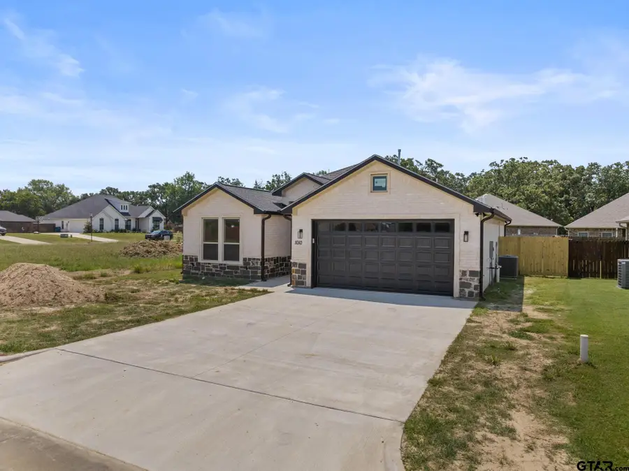 1010 Stone Wall, Mount Pleasant, TX 75456 - #3
