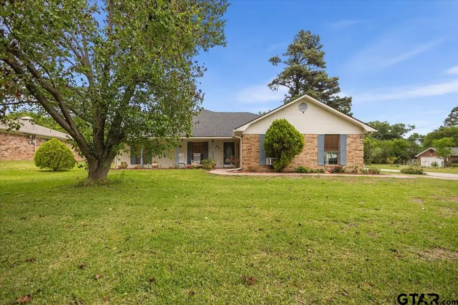 303 Linda Ln, Lindale, TX 75771 - #2