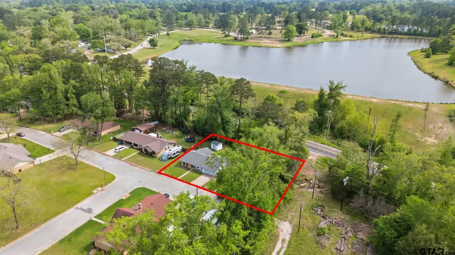 801 Sunset Dr., Overton, TX 75684 - #2