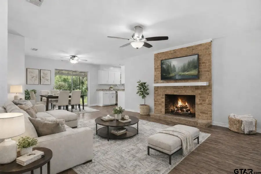 801 Sunset Dr., Overton, TX 75684 - #3