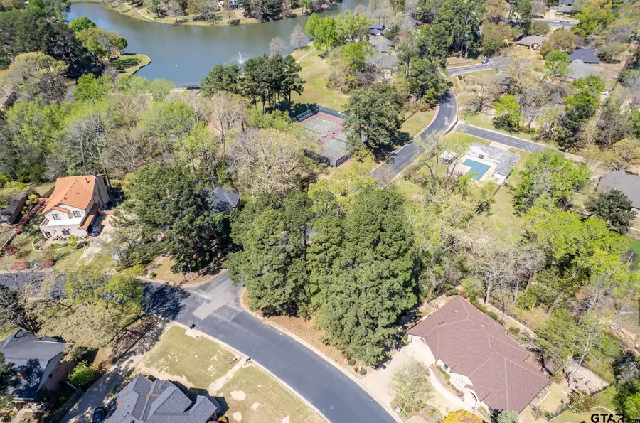 4002 Pinecreek Dr, Tyler, TX 75707 - #3