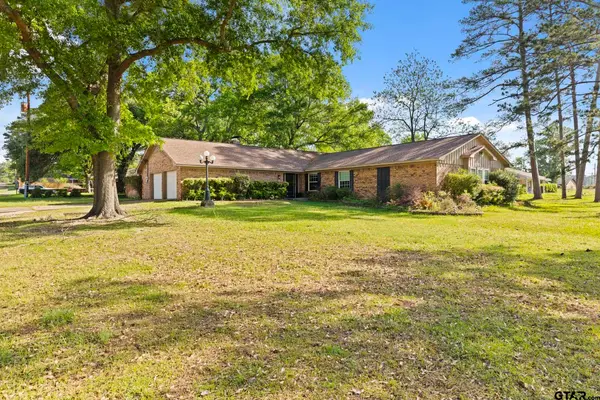 2090 Fort Drive, Longview, TX 75604