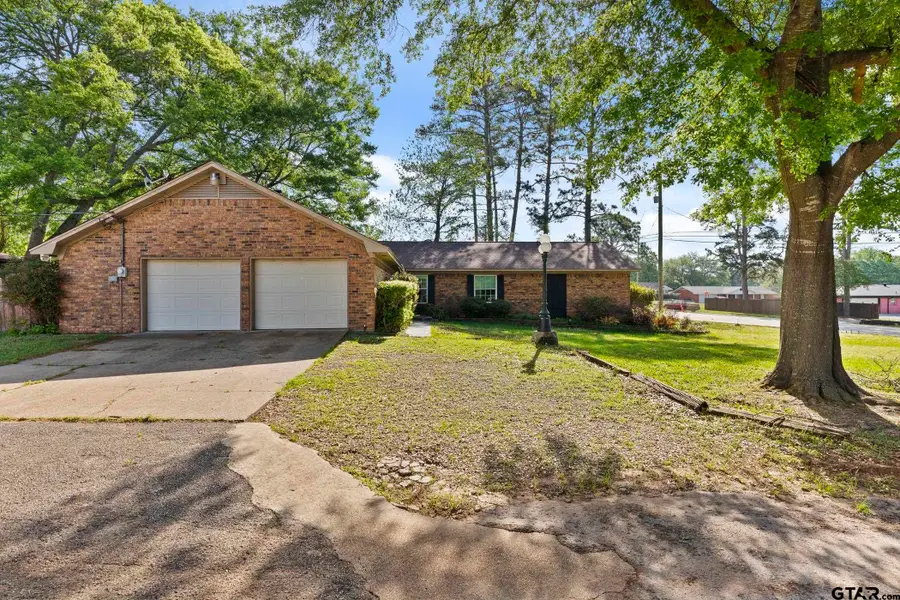 2090 Fort Drive, Longview, TX 75604 - #3