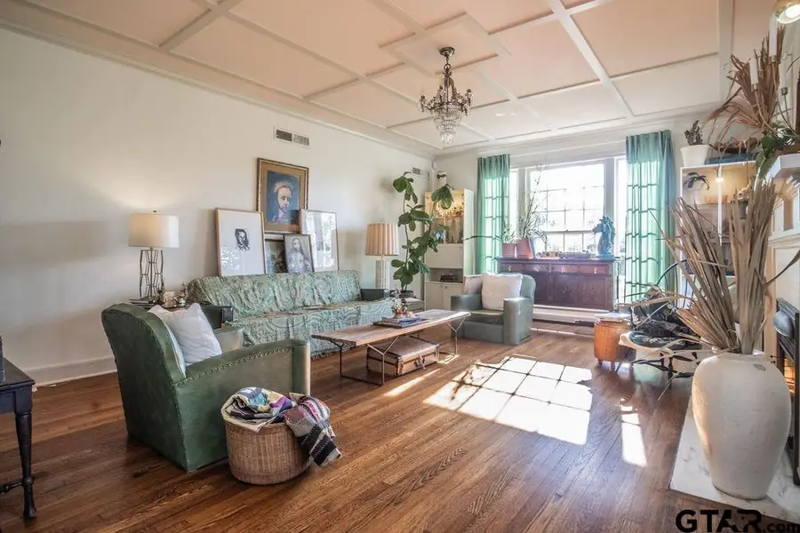 401 E 3Rd St, Tyler, TX 75701 - #3