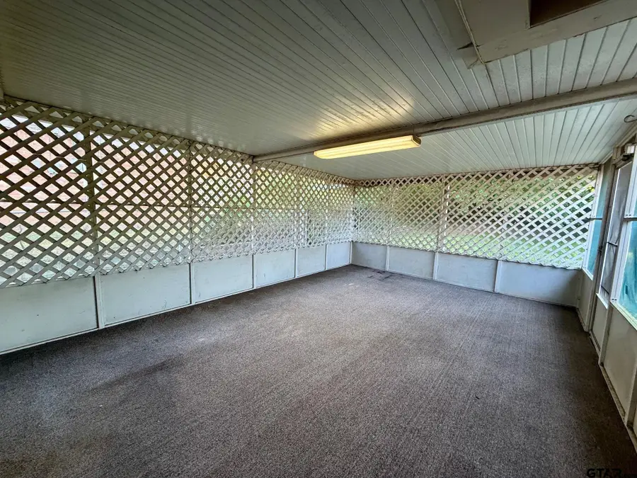 901 Golden Rd, Tyler, TX 75701 - #3