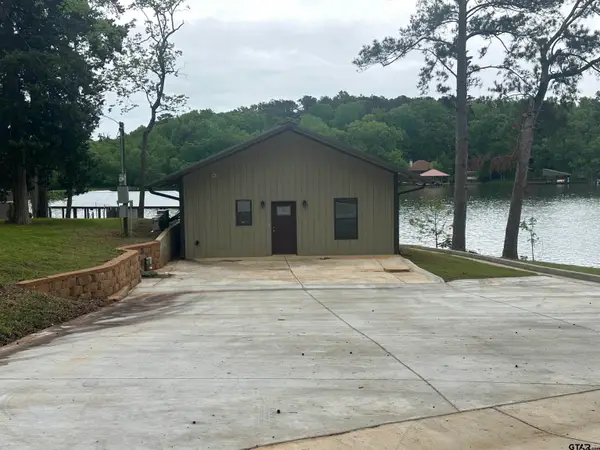 2424 Lake Park Lane, Jacksonville, TX 75766