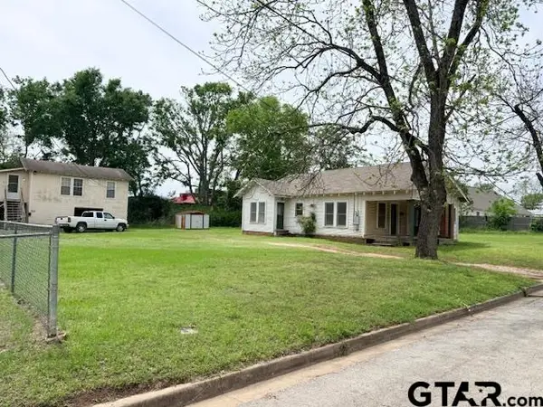 803 Kelly St., Jacksonville, TX 75766