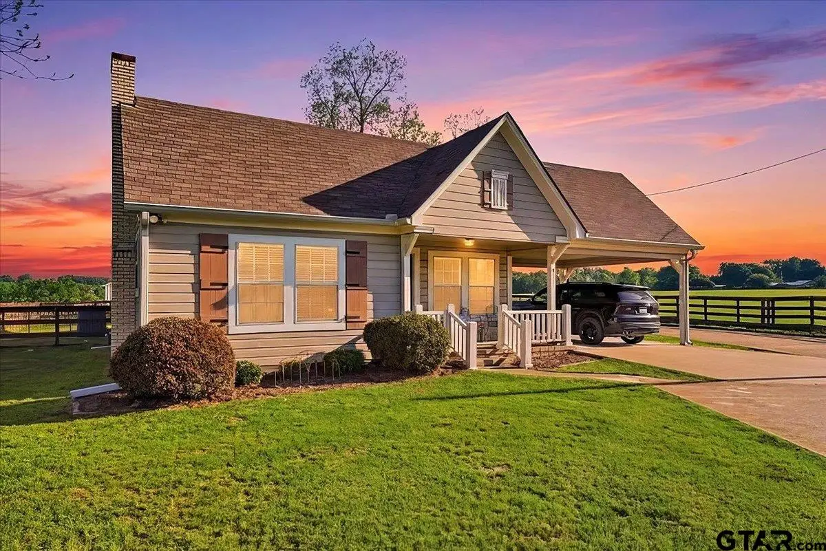 911 E McDonald, Mineola, TX 75773 - #1