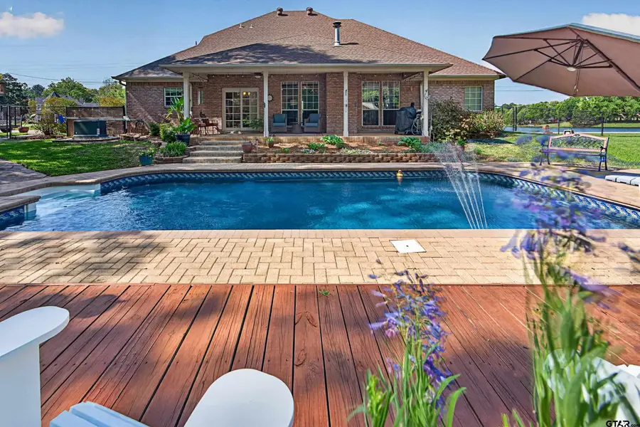 495 Honeysuckle Ln, Hallsville, TX 75650 - #2