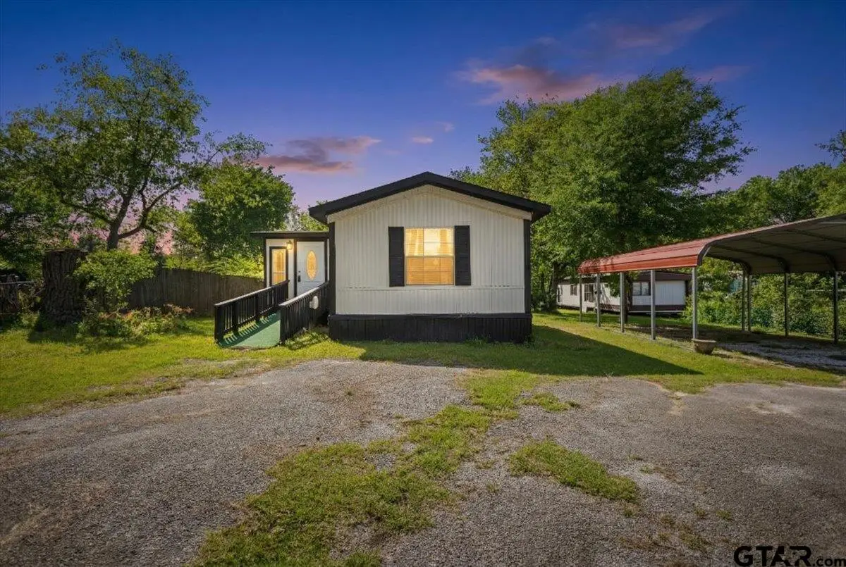 476 Airway Ave, Tyler, TX 75704 - #1