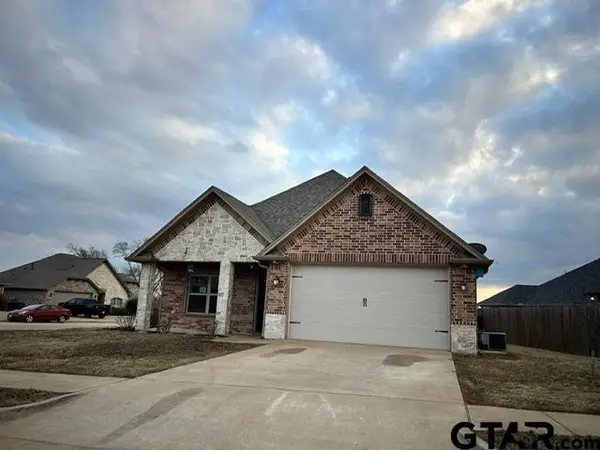 344 Kingdom Blvd, Lindale, TX 75771