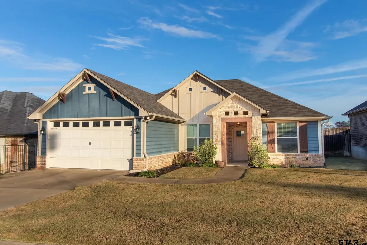 2806 Valley View St, Tyler, TX 75701 - #1