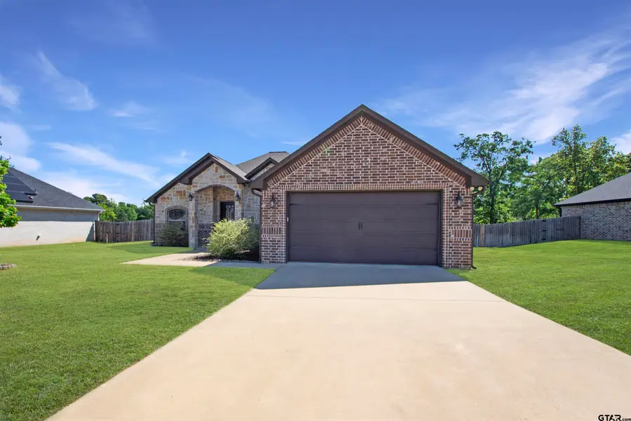 344 Duke Pl, Tyler, TX 75704 - #2
