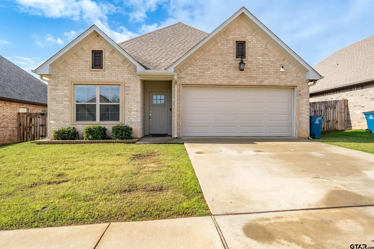 826 Lindsey Ln, Whitehouse, TX 75791 - #1