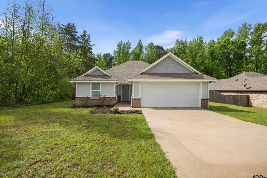 302 E Mary Ln, Troup, TX 75789 - #2