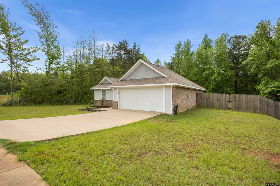 302 E Mary Ln, Troup, TX 75789 - #3